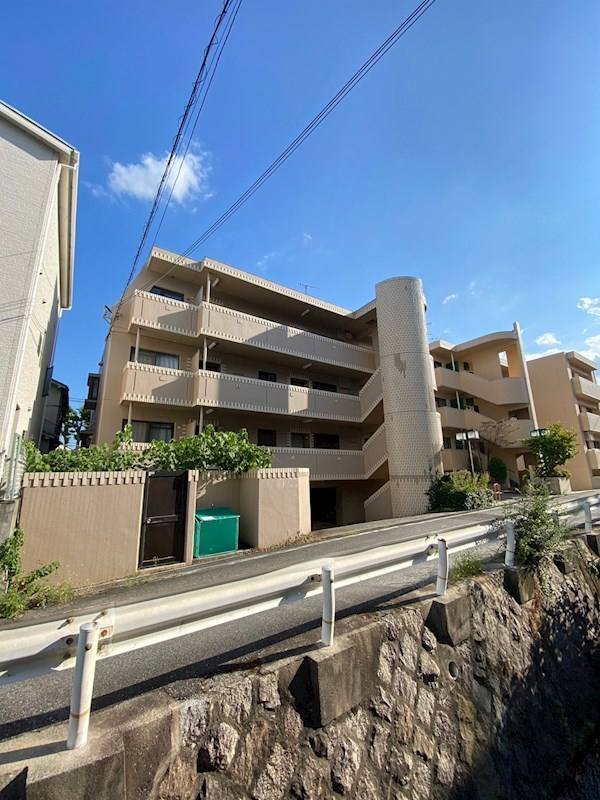 リアライズ苦楽園の外観