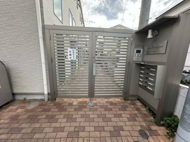 エピ駒沢のエントランス