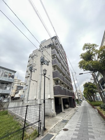 メゾンニューレーダ―の外観