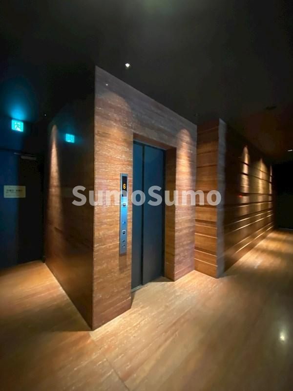 S-RESIDENCE神戸磯上通のロビー