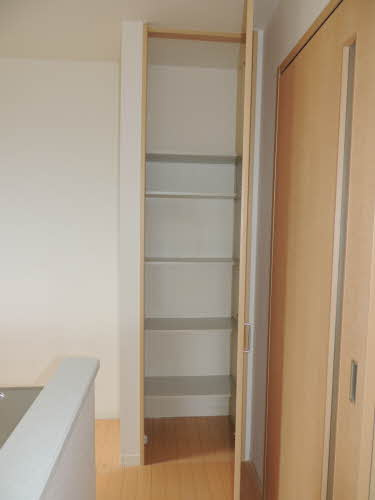 グランディール春日の収納