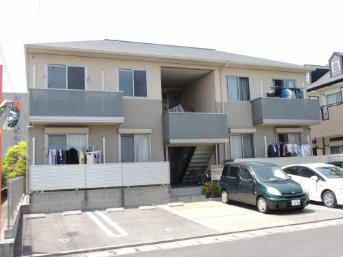 グランディール春日の外観