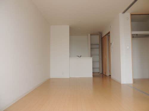 グランディール春日の居間・リビング