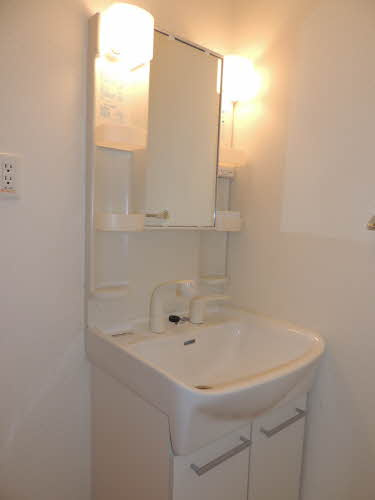 グランディール春日の独立洗面台