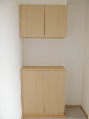 グランディール春日の玄関