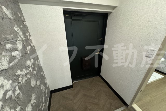 グリーンハイツ長堂の玄関|収納もある玄関です