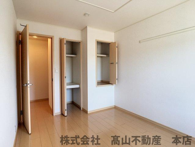 サンアルグレアＢの収納