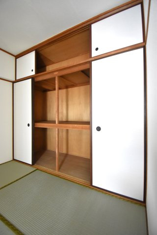 カワデンハイツⅢの収納