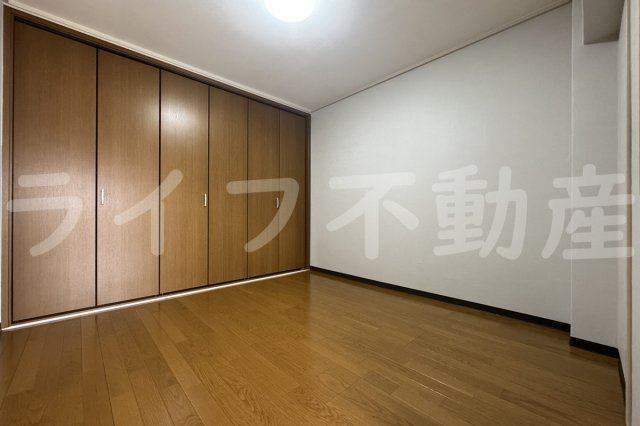 グリーンハイツ長堂の洋室|広々とした洋室です
