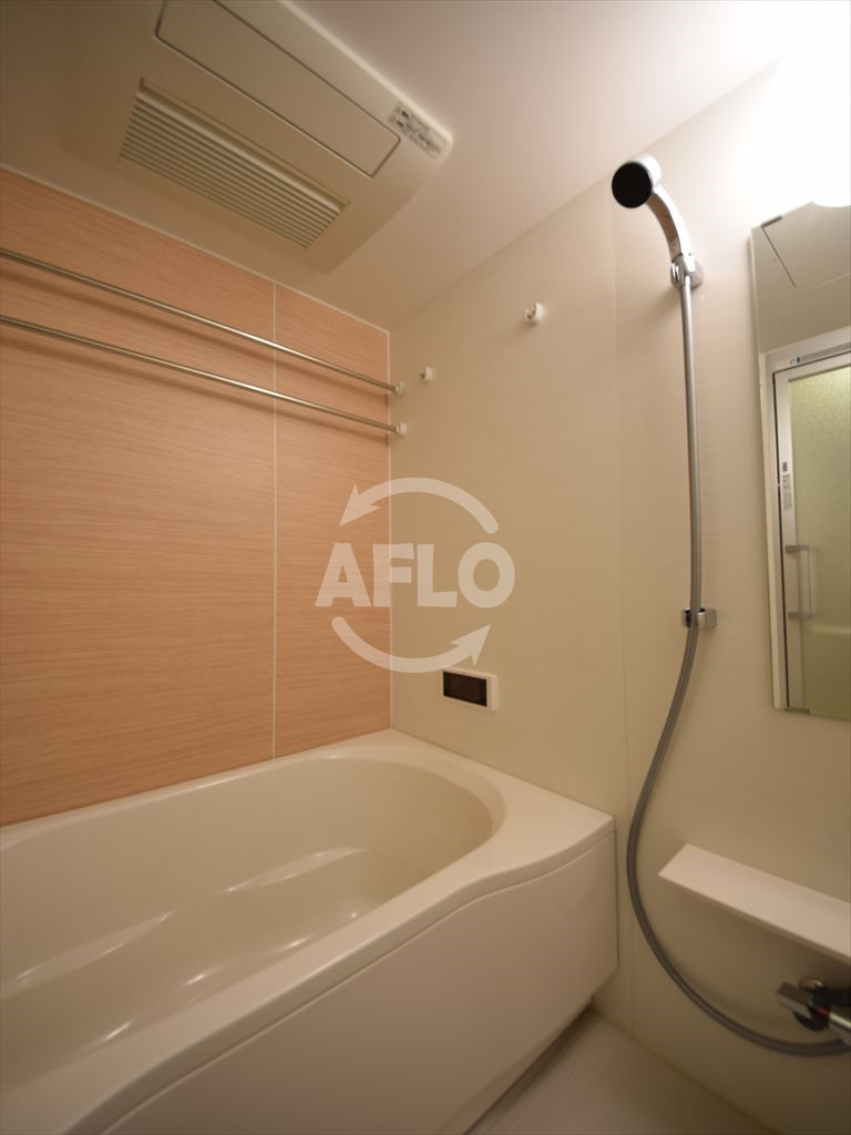 アーバネックス本町の浴室|アーバネックス本町　大型バスルーム　おいだき機能あり