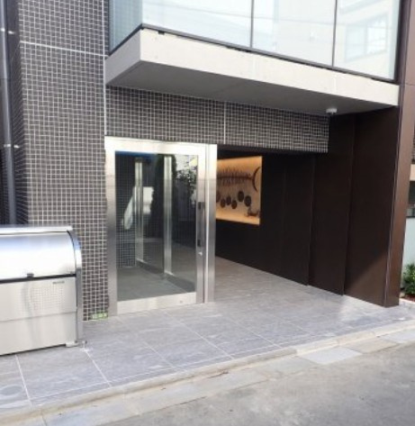 【エントランス】