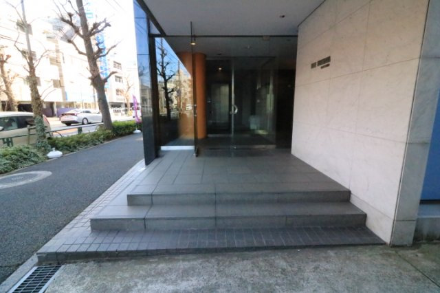 【エントランス】