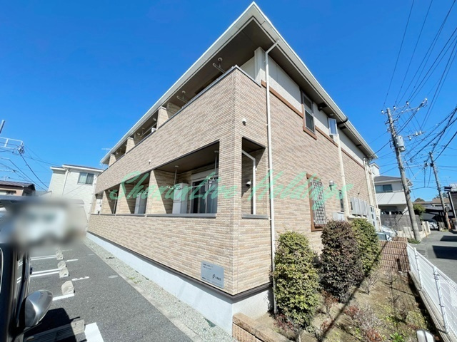 藤沢市本鵠沼５丁目のアパート