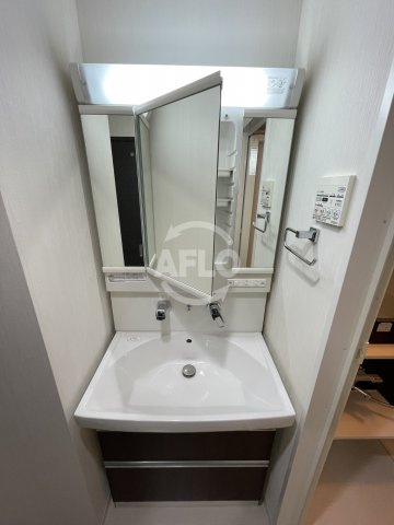 シャイニング福島離宮の独立洗面台|シャイニング福島離宮　独立洗面台