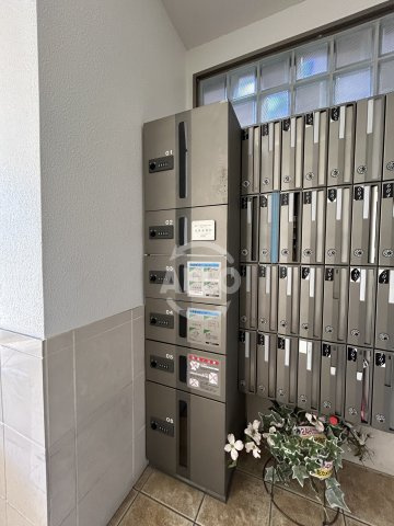 ロイヤルグレースのその他|ロイヤルグレース　宅配ボックス