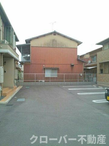 ミルト久米Ａの駐車場