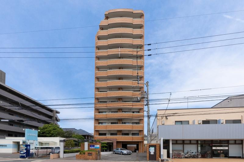 高松市栗林町２丁目の一棟マンション