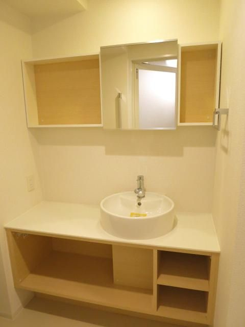 ステイシス町屋の洗面所