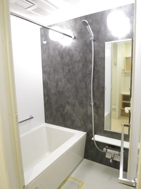 ステイシス町屋の浴室