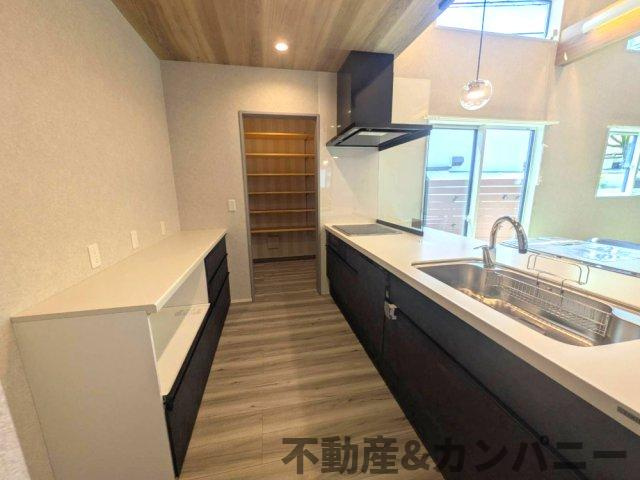 高岡町の新築のおうち　高岡町新築戸建のキッチン|きれいなキッチンです