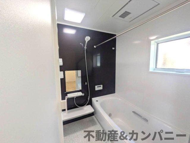 高岡町の新築のおうち　高岡町新築戸建の浴室|コンパクトで使いやすいお風呂です