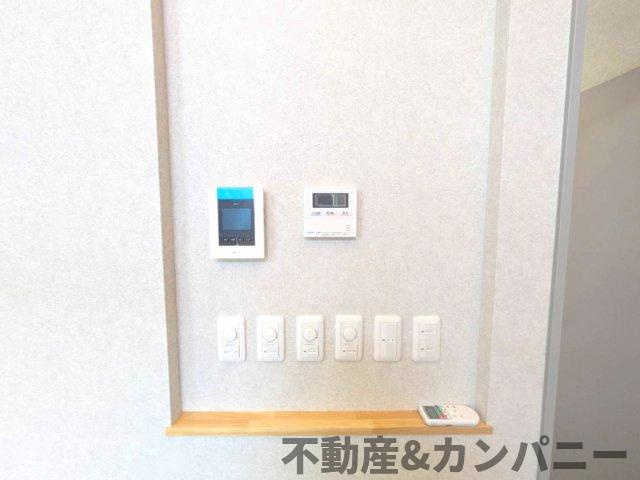 高岡町の新築のおうち　高岡町新築戸建の防犯設備|リモコンニッチでわかりやすくしています。