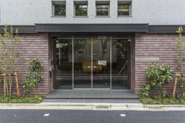 プラウドフラット中落合のエントランス