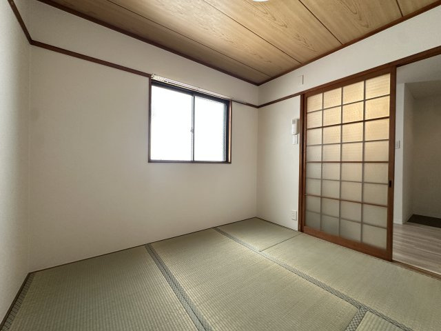 大宝ハイツの和室