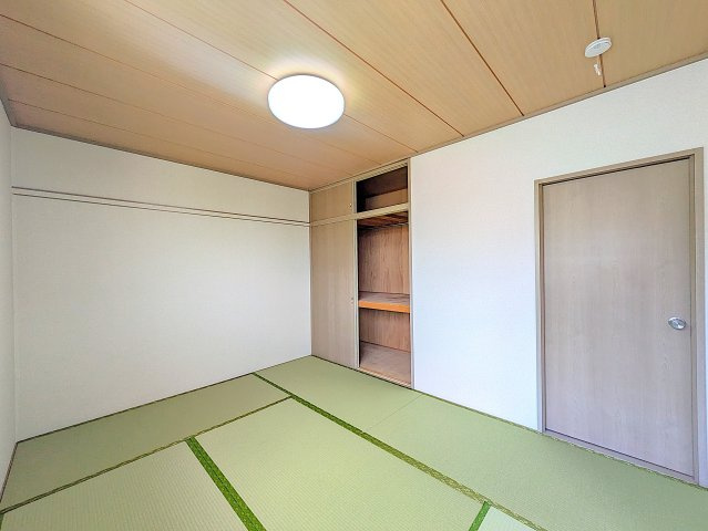 エステートハイツ Aの和室