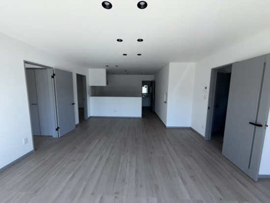 【居間・リビング】 | 北見市清見町７４番地３３　平屋建中古売家