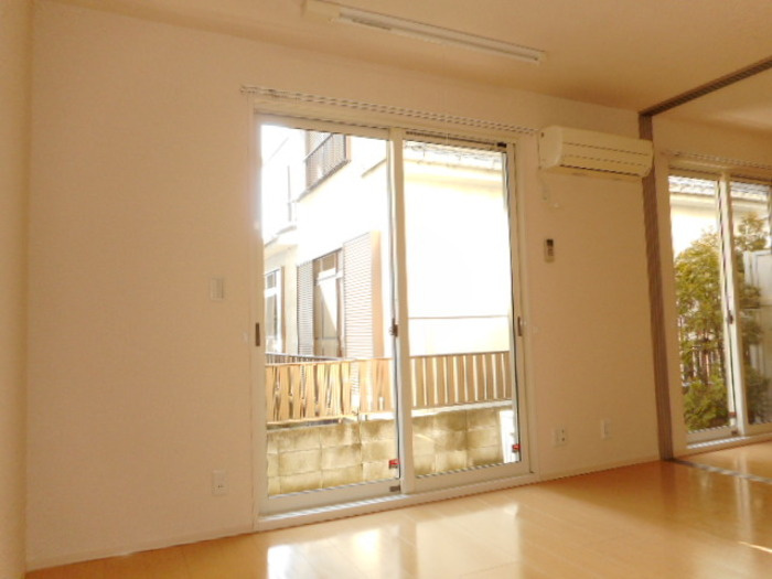 サンフルールの居間・リビング