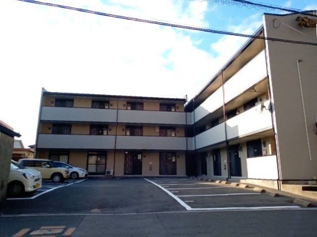 レオパレスラフォーレ二日市の外観|外観も気になるポイント