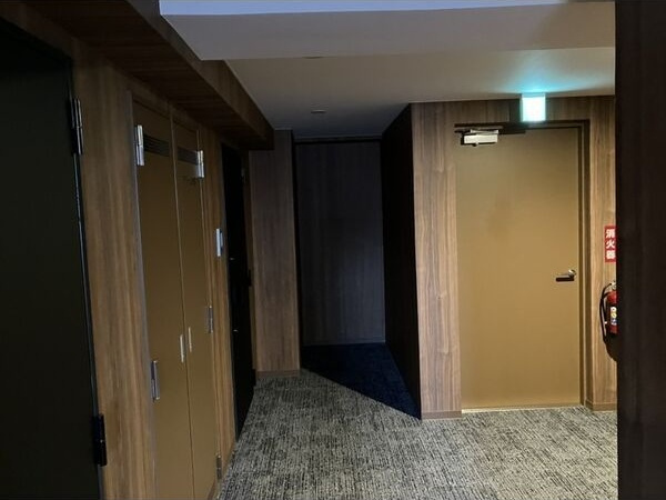 エステムコート名古屋新栄Ⅵ アートテラスのロビー