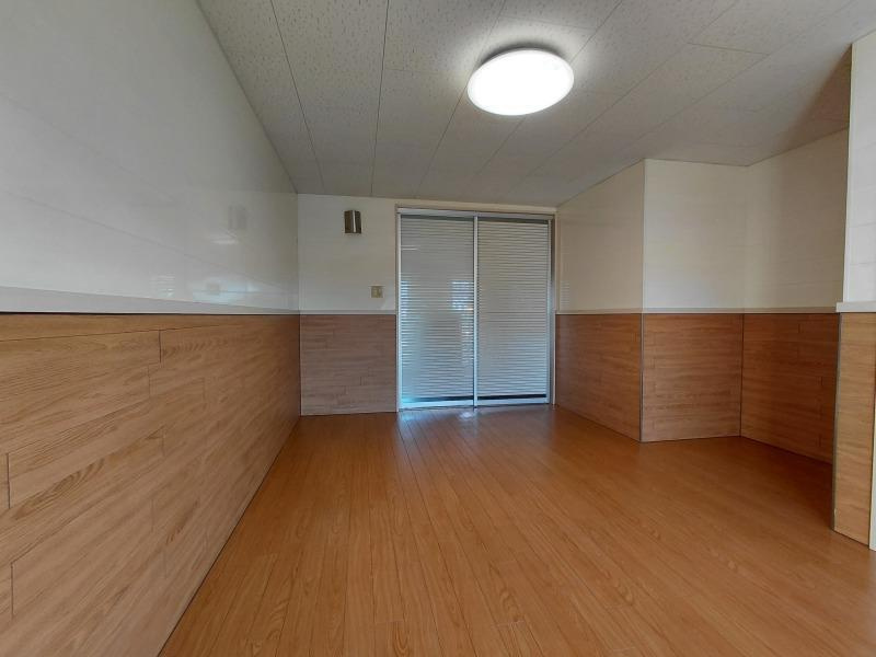 ポラリスの洋室