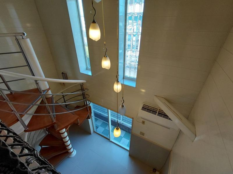 ポラリスの内装|
