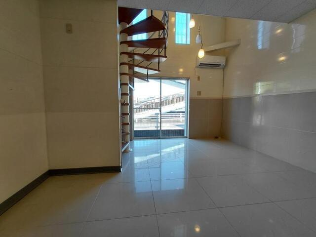 ポラリスの居間・リビング