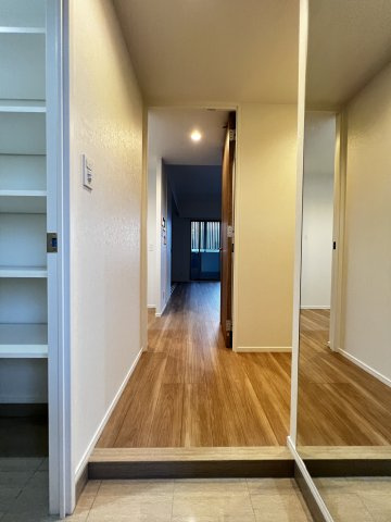 エンクレスト博多PARKSIDEの玄関