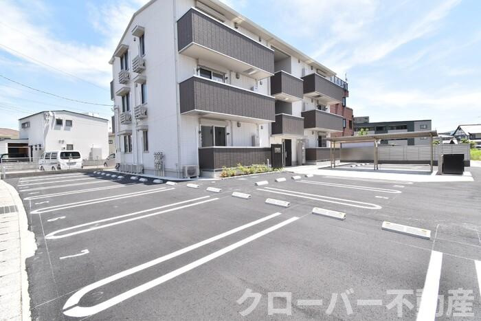 ライジング サンの駐車場|駐車場