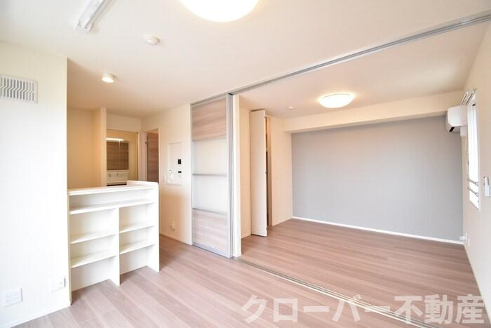 ライジング サンの居間・リビング|ＬＤＫ～洋室