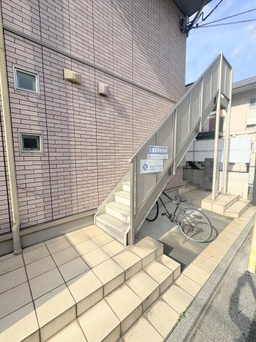 ガーデニアＭのエントランス
