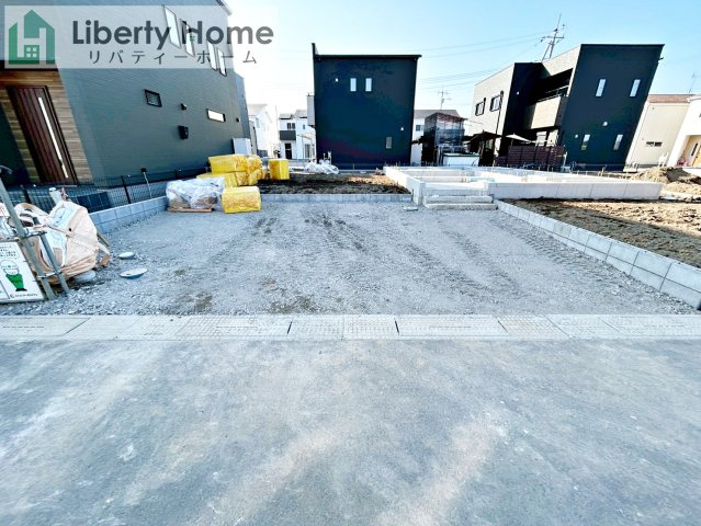 笠間市旭町第9　新築戸建　2号棟の駐車場