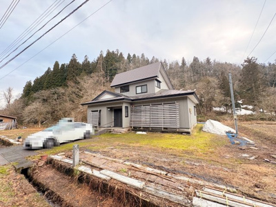 【外観】 | 東蒲原郡阿賀町綱木　4LDK