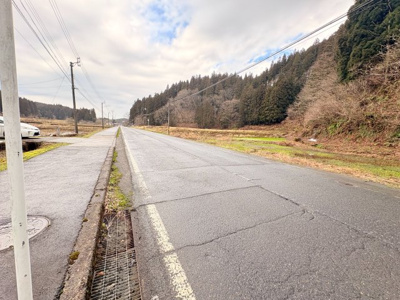 【前面道路含む現地写真】 | 東蒲原郡阿賀町綱木　4LDK