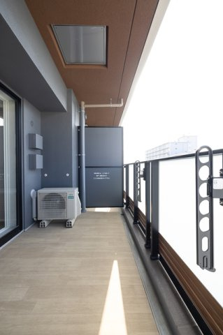 スカイグランデ津田沼のバルコニー|※写真は同タイプ住戸です。