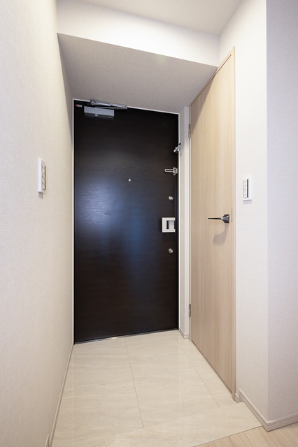 スカイグランデ津田沼の玄関|※写真は同タイプ住戸です。