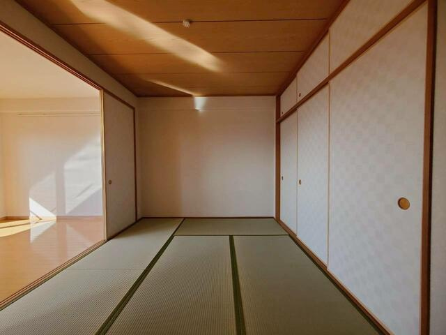 サーパス北久保の和室