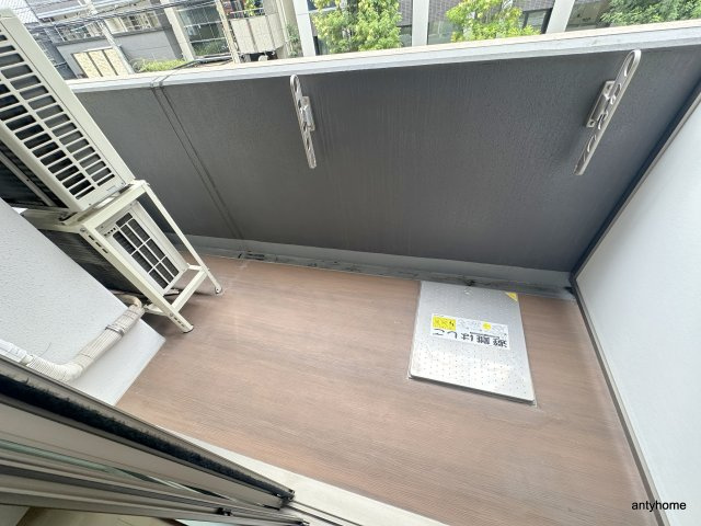 SERENiTE本町エコートのバルコニー