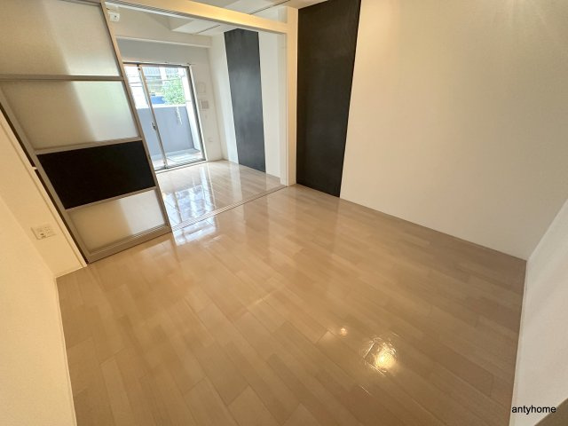 SERENiTE本町エコートの居間・リビング