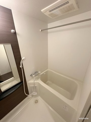 SERENiTE本町エコートの浴室