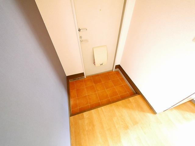 パストラル（額田部北町）の玄関|落ち着いた玄関です